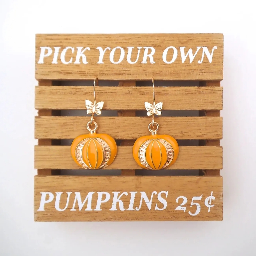 Pumpkin Earrings.